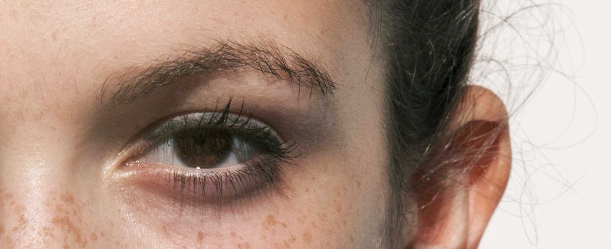 5 Brilliant Tips To Fight Against Frown Lines
