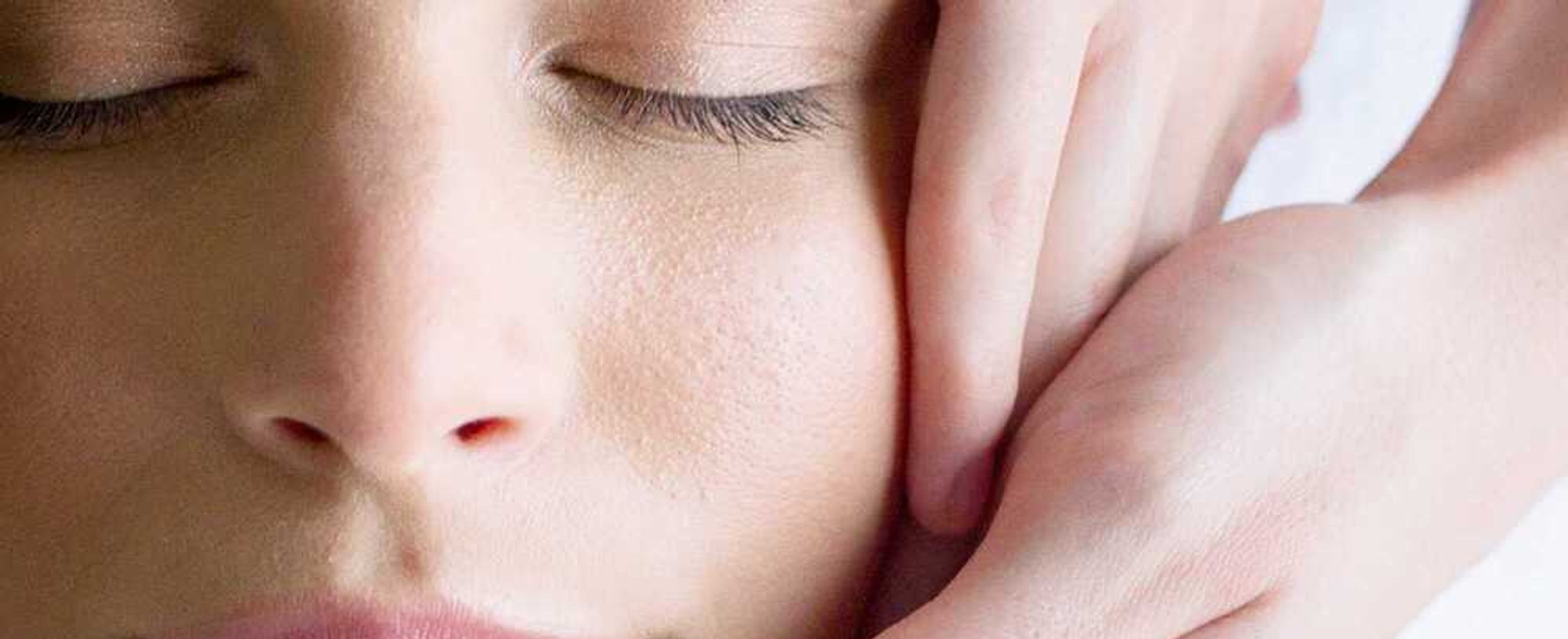 5 Skin Care Tips To Soothe Sensitive Skin