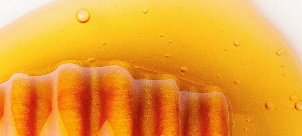 Carrot Oil For A Healthy Bronzed Glow