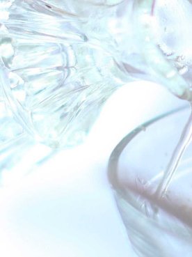 How Hyaluronic Acid Benefits The Skin
