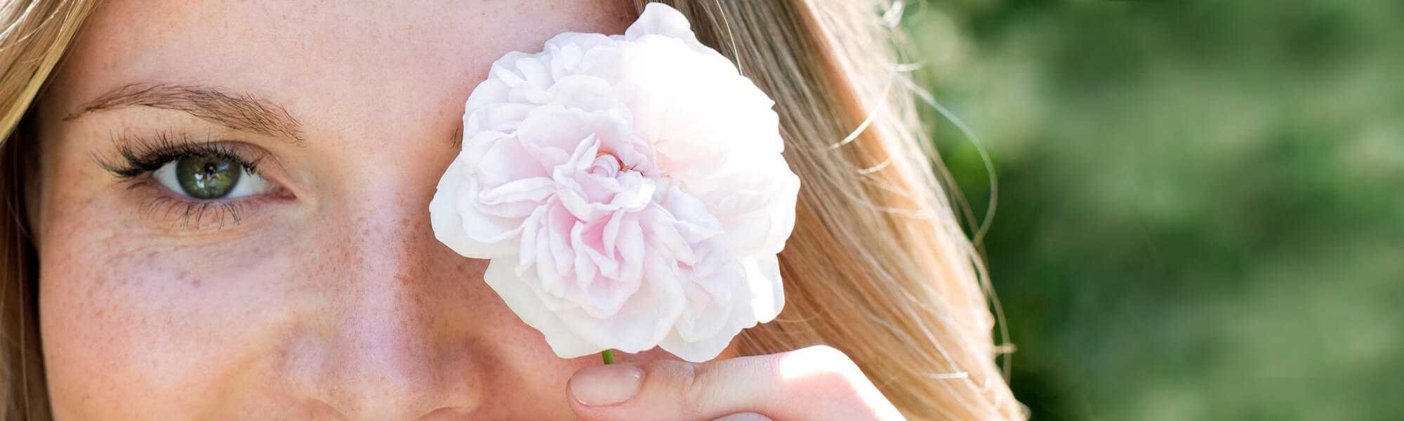 Showers And Sensitive Skin A Dangerous Liaison