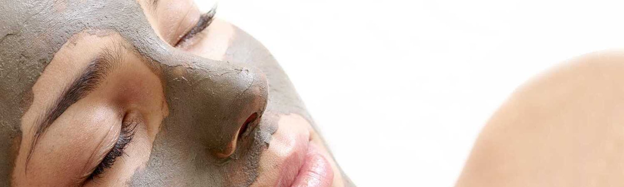 Slow Down The Clock With An Anti Ageing Face Mask