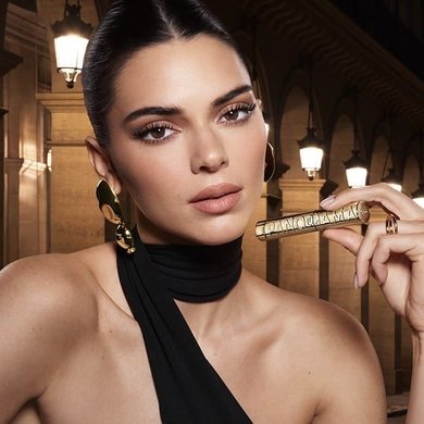 Kendall Jenner With LOreal Panorama Mascara